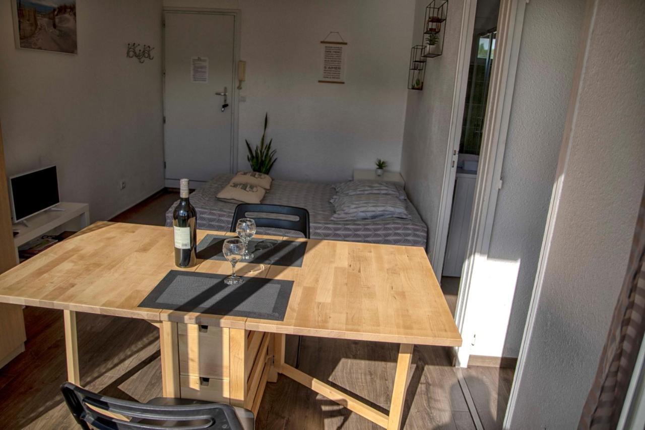 Studio terrasse Montpellier - Parking privé - Proche ligne 1 Exteriör bild